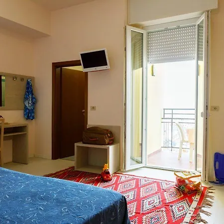 Royal Hotel