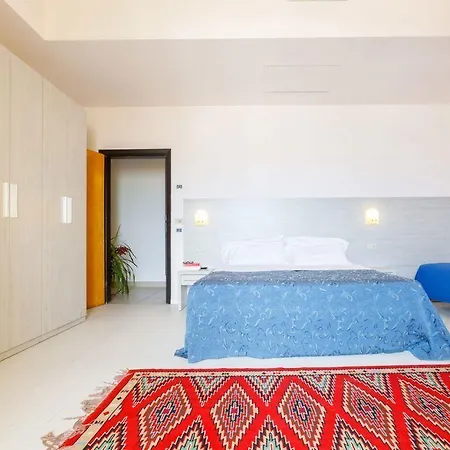 Hotel Royal 3*